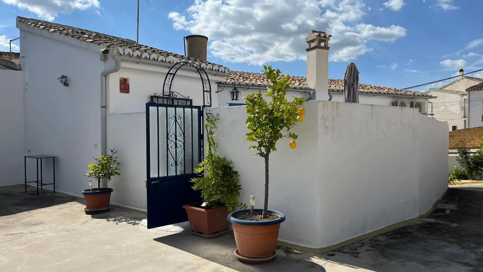 Santo Domingo Rural - Central & Private Parking Archidona 0*,  Spain